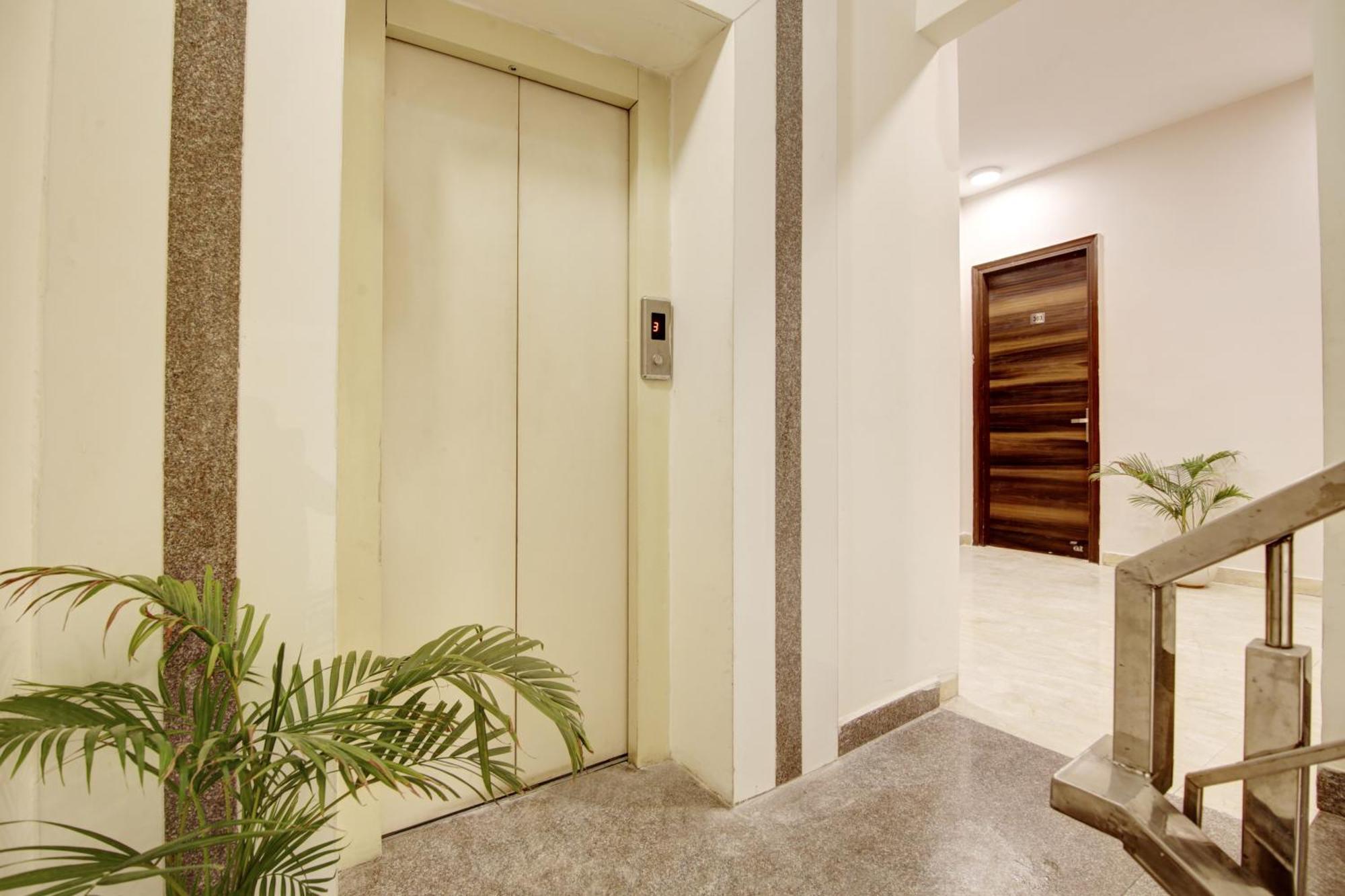 Limewood Stay - Fortis Hospital Gurgaon Exterior photo